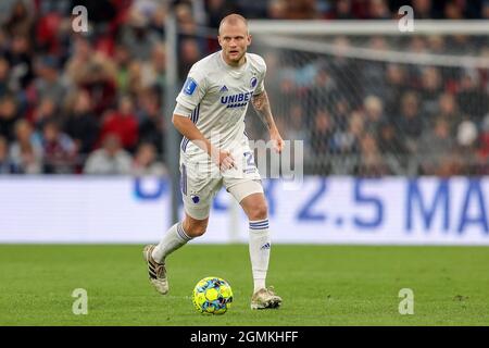 Kopenhagen, Dänemark. September 2021. Nicolai Boilesen (20) vom FC Kopenhagen beim 3F Superliga-Spiel zwischen dem FC Kopenhagen und dem FC Midtjylland in Parken in Kopenhagen. (Foto: Gonzales Photo/Alamy Live News Stockfoto