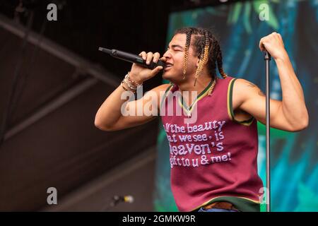 24kGoldn tritt am 2021. September 2021 auf der Tagesbühne beim iHeartRadio Music Festival 18 auf der AREA15 in Las Vegas, Nevada, auf. Foto: ImageSPACE/MediaPunch Stockfoto