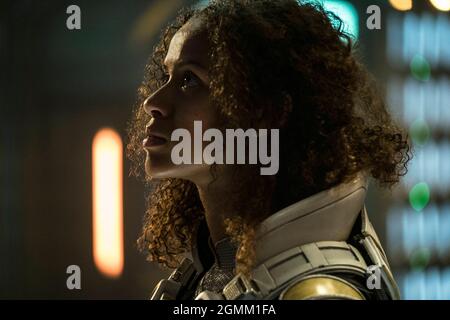 VERÖFFENTLICHUNG: 13. April 2018 TITEL: The Cloverfield Paradox STUDIO: Netflix REGIE: Julius Onah PLOT: Wissenschaftler testen ein Gerät, um eine Energiekrise zu lösen und stehen einem Planeten am Rande des Krieges gegenüber, um eine dunkle alternative Realität zu erleben. MIT den HAUPTROLLEN: Gugu Mbatha-Raw, David Oyelowo, Daniel Bruhl. (Kreditbild: © Netflix/Entertainment Picturs) Stockfoto