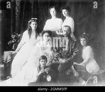 Die Romanow - der letzte Zar von Russland Nicholos II., seine Frau Alexandra und seine Kinder Olga, Maria, Tatiana, Anastasia und Alexei. Stockfoto