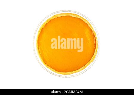 Runde leere Kürbiskuchen ohne Dekorationen auf weißem isolierten Hintergrund. Thanksgiving Pie Mockup Stockfoto