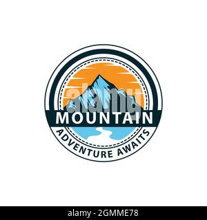 Das Mountain Adventure wartet auf die Illustration des Logos. Vektorgrafik für Outdoor Abenteuer Zeichen Symbol. Stock Vektor