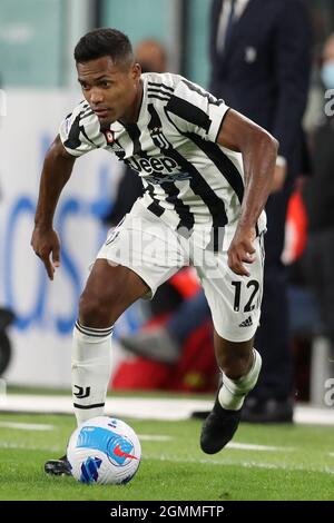 Turin, Italien, 19. September 2021. Alex Sandro von Juventus während des Spiels der Serie A im Allianz Stadium, Turin. Bildnachweis sollte lauten: Jonathan Moscrop / Sportimage Stockfoto