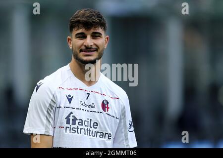 Mailand, Italien. 18. September 2021. Riccardo Orsolini vom FC Bologna beim Aufwärmen vor der Serie A Spiel zwischen FC Internazionale und FC Bologna . Stockfoto