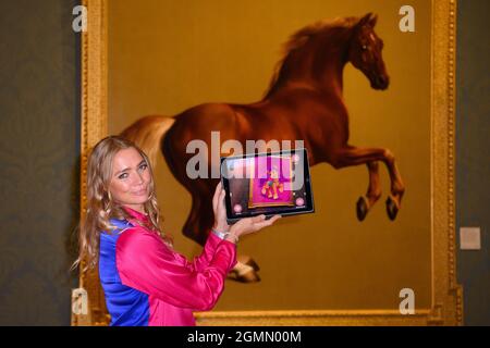 London, Großbritannien. 20. September 2021. Jodie Kidd enthüllt die My Little Pony Magical Gallery, eine Augmented-Reality-App, die zehn der berühmtesten Pferdegemälde der National Gallery von heute bis zum 1. November in My Little Pony Illustrationen verwandelt. Bilddatum: Montag, 20. September 2021. Bildnachweis sollte lauten: Matt Crossick/Empics/Alamy Live News Stockfoto