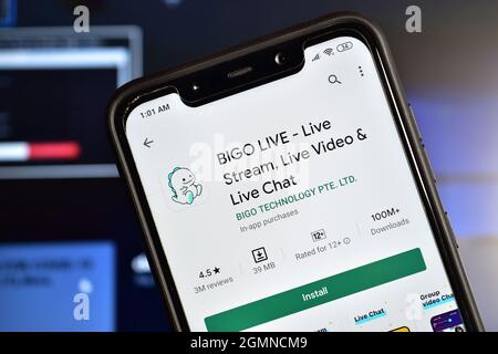 Neu Delhi, Indien 10 April 2020:- Bigo Live-Anwendung auf dem Smartphone ist Bigo Live eine Live-Streaming-Plattform im Besitz der in Singapur ansässigen BIGO Technology Stockfoto