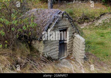 Arme Hütte im Dorf Guayama, Ecuador Stockfoto