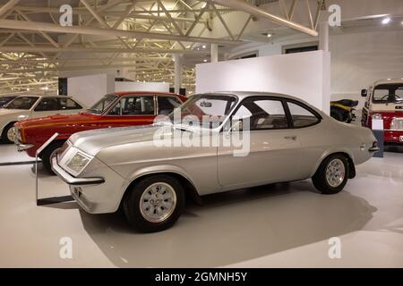 1975 Vauxhall Firenza HP „Droopsnoot“ im British Motor Museum, Gaydon, Warwickshire, Großbritannien Stockfoto