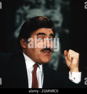 Mario Adorf, deutscher Schauspieler, Autor und Hörspielsprecher, Deutschland um 1981. Stockfoto