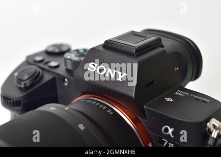 Delhi, indien – 7. September 2020: sony-Logo auf der Kamera, Nahaufnahme Stockfoto