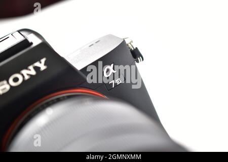 Delhi, indien – 7. September 2020: a7iii-Logo auf der kamera von sony Stockfoto