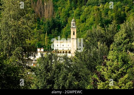 Chiesa Collegiata Parrocchiale di Santa Maria Maggiore, Dorf Sondalo, Valtellina, Lombardei, Italien. Stockfoto