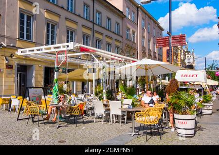 Café-Terrasse, Foksal-Straße, Ecke Nowy Swiat, Warschau, Polen Stockfoto