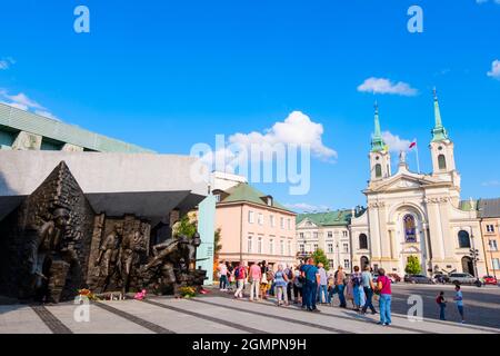 Plac Krasińskich, mit dem Denkmal des Warschauer Aufstands und der Feldkathedrale der polnischen Armee, Plac Krasinskich, Warschau, Polen Stockfoto