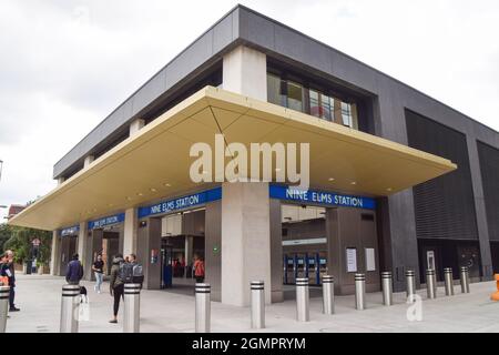 Nine Elms, eine neue Londoner U-Bahn-Station der Northern Line, am Eröffnungstag. London, Großbritannien. September 2021. Stockfoto