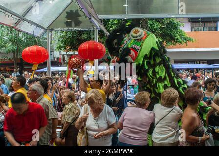 BUENOS AIRES, ARGENTINIEN - 26. Jan 2009: Die traditionellen chinesischen Feiern in den Straßen von Buenos Aires Chinatown Stockfoto