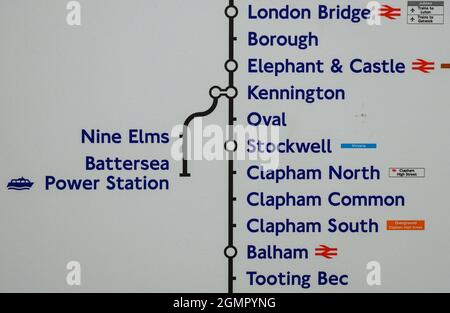 London, Großbritannien. September 2021. Die Londoner U-Bahn hat zwei neue Haltestellen an der Northern Line eröffnet. Das Battersea Power Station und Nine Elms Stationen sowie fast zwei Meilen Tunnel kosteten mehr als 1 Mrd. £. Quelle: Marcin Rogozinski/Alamy Live News Stockfoto