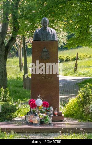 Bogatynia, Polen - 2. Juni 2021: Denkmal für Johannes Paul II. Stockfoto