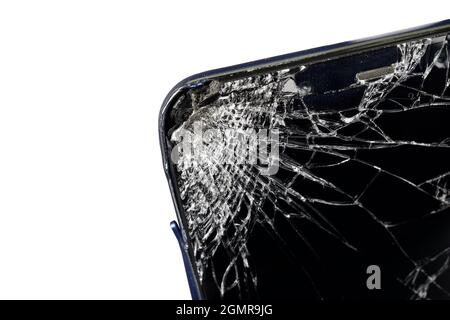 Nahaufnahme eines defekten Smartphones auf weißem Hintergrund mit Beschneidungspfad isoliert Stockfoto