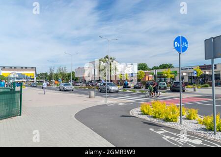 Kedzierzyn-Kozle, Polen - 4. Juni 2021: Stadtzentrum von Kedzierzyn-Kozle. Stockfoto