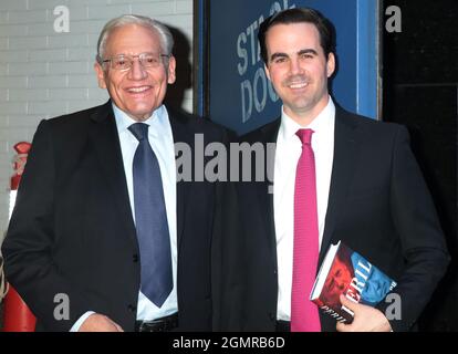 NEW YORK, NY 20. September: Bob Woodward, Robert Costa in den ABC Studios gesehen, nachdem er am 20. September 2021 in New York City Bob Woodwards drittes Buch über Donald Trump, Gefahr, über Good Morning America promovierte.Quelle: RW/MediaPunch Stockfoto