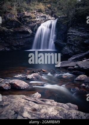 Wasserfall Fallloch, Trossachs National Park, Schottland Stockfoto