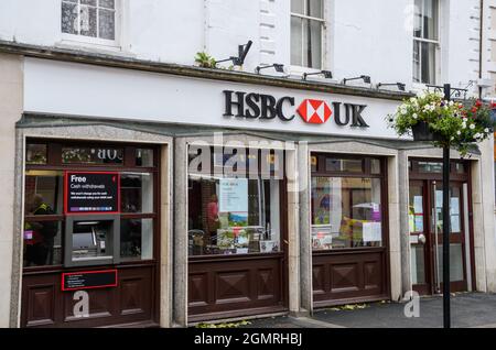 Tiverton, Großbritannien – August 22 2020: Die Fassade der HSBC Bank in der Fore Street Stockfoto