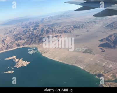 Vom Flugzeug aus hat man einen Blick auf den Lake Tahoe Stockfoto