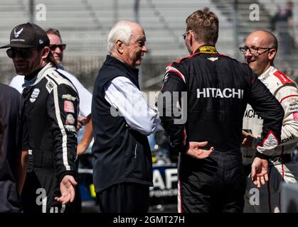 BILDUNTERSCHRIFTENKORREKTUR: September 19 2021 Monterey CA, USA der pensionierte Rennfahrer und Geschäftsmann Roger Penske war vor dem NTT Firestone Grand Prix of Monterey Race auf dem WeatherTech Raceway Laguna Seca Monterey, CA Thurman James/CSM am Start Stockfoto