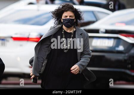 Buenos Aires, Argentinien. September 2021. Die Gesundheitsministerin Argentiniens, Carla Vizzotti, wurde während der Veranstaltung gesehen. Nach der politischen Krise der Regierung von Alberto Fernandez in Argentinien waren Minister und Beamte bei der Vereidigung der neuen Minister im Regierungshaus in Buenos Aires, Argentinien, anwesend. (Foto: Manuel Cortina/SOPA Images/Sipa USA) Quelle: SIPA USA/Alamy Live News Stockfoto