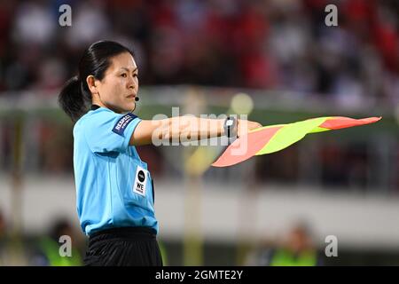 Saitama, Japan. Kredit: MATSUO. September 2021. Gesamtansicht (Schiedsrichter) Fußball/Fußball : 2021-22 WE League Spiel zwischen Urawa Reds Ladies 2-0 Nojima Stella Kanagawa Sagamihara im Saitama Urawa Komaba Stadium in Saitama, Japan. Kredit: MATSUO .K/AFLO SPORT/Alamy Live Nachrichten Stockfoto