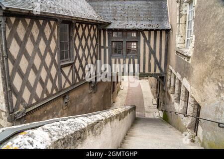 Fachwerk in der historischen Altstadt von Blois, Frankreich | Fachwerkgebäude im historischen Stadtzentrum, Blois, Loire-Tal, Frankreich Stockfoto