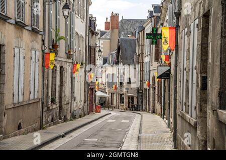 Gasse in der historischen Altstadt von Blois, Frankreich | Historic City Centre Gasse, Blois, Loire Valley, France Stockfoto