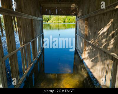 Radley Village, Oxfordshire, England - 2. Juni 2020; keine Menschen im Blick. Die aktuelle Pandemie und die Sperrung in Großbritannien haben zu meinen täglichen lokalen Wanderungen geführt Stockfoto