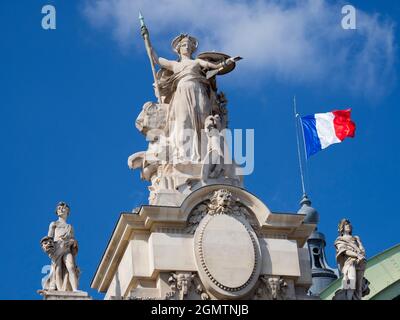 Paris, Frankreich - 19. September 2018 Es gibt ein eigenartiges französisches Konzept von 'la gloire' (Ruhm), das einen Großteil seiner öffentlichen Kunst und Monumente durchdringt. Th Stockfoto