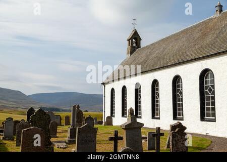 Amulree und Strathbraan Kirche eine schöne weiße ländliche Kirche Stockfoto