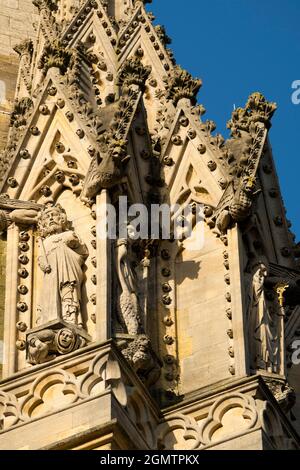 Oxford, England - 18. Januar 2020; keine Menschen im Blick. Die University Church of St Mary the Virgin ist eine prominente Oxford Kirche im Norden Stockfoto