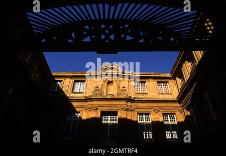 Aix-en-Provence, Frankreich - 16. Juni 2010; Keine Menschen im Blick. Aix-en-Provence ist eine wunderschöne alte Universitätsstadt in der Region Provence-Alpes-C™te d'Azur Stockfoto