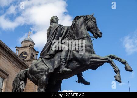 Statue des Duke of Wellington zu Pferd, Princes Street, Edinburgh, Schottland Stockfoto