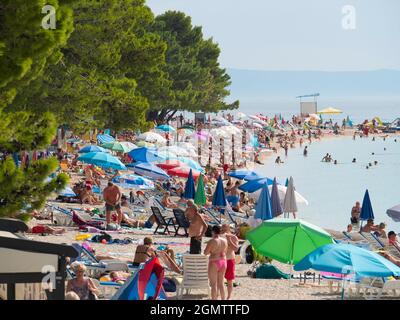 Baska Voda ist eine kleine Gemeinde in Kroatien in der Gespanschaft Split-Dalmatien, an der Adriaküste von Dalmatien 10 km nordwestlich von Makarska. Stockfoto