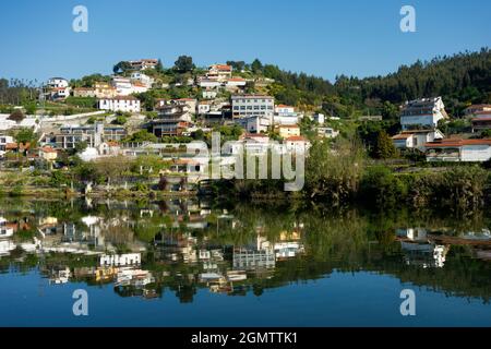 Das malerische Douro-Tal, das von der Atlantikküste bei Porto bis nach Zentralspanien reicht, war die erste ausgewiesene Weinregion der Welt Stockfoto