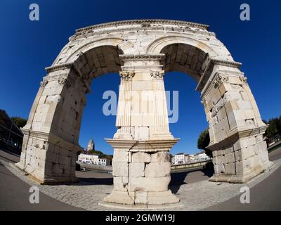 Saintes, Frankreich - 7. September 2015; keine Menschen im Blick. Saintes ist eine historische Stadt im Südwesten Frankreichs, im Departement Charente-Maritime. IT-Datum Stockfoto