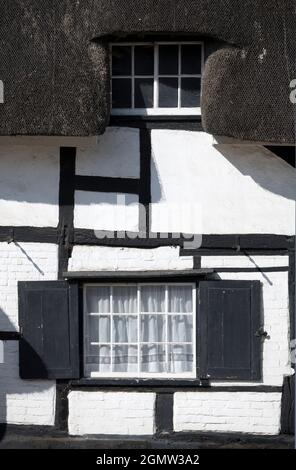 Sutton Courtenay, Oxfordshire, England - 20. Juli 2020; keine Menschen im Blick. Es gibt so viele wirklich alte Häuser in einigen unserer benachbarten Cotswolds an Stockfoto