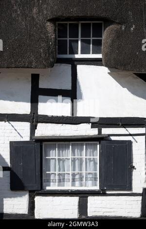 Sutton Courtenay, Oxfordshire, England - 20. Juli 2020; keine Menschen im Blick. Es gibt so viele wirklich alte Häuser in einigen unserer benachbarten Cotswolds an Stockfoto