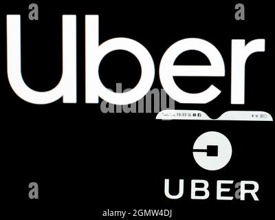 Auf diesem Foto Illustration Uber Technologies Inc. Logo auf einem Smartphone angezeigt Stockfoto