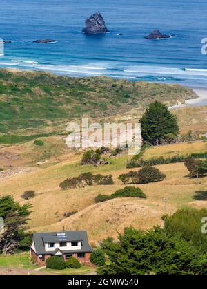 Otago, Neuseeland Südinsel - 26. Februar 2019 Allans Beach ist wunderschön, menschenleer und hat kosmische Surflevel. Mit Blick auf den Pazifik, am nächsten Stockfoto