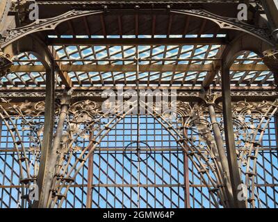 Oxford, England - 2014; das Pitt-Museum ist ein Museum, das die archäologischen und anthropologischen Sammlungen der Universität Oxford zeigt. Stockfoto