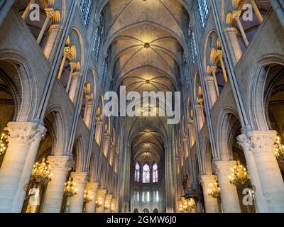 Paris, Frankreich - 19. September 2018 Notre-Dame, die berühmte mittelalterliche katholische Kathedrale, befindet sich an der ële de la Cit im vierten Arrondissement von Paris Stockfoto