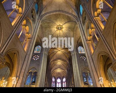 Paris, Frankreich - 19. September 2018 Notre-Dame, die berühmte mittelalterliche katholische Kathedrale, befindet sich an der ële de la Cit im vierten Arrondissement von Paris Stockfoto