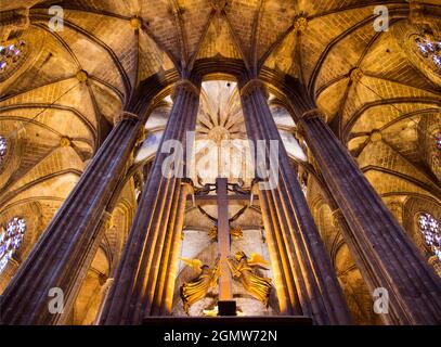 Innenraum der Kathedrale Santa Eulalia im Gotischen Viertel von Barcelona, Spanien Barcelona, Katalonien, Spanien - 21. Juni 2013; keine Menschen im Blick, Saint EULA Stockfoto